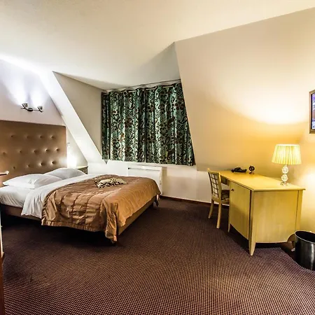 Hotel Au Lion 2*