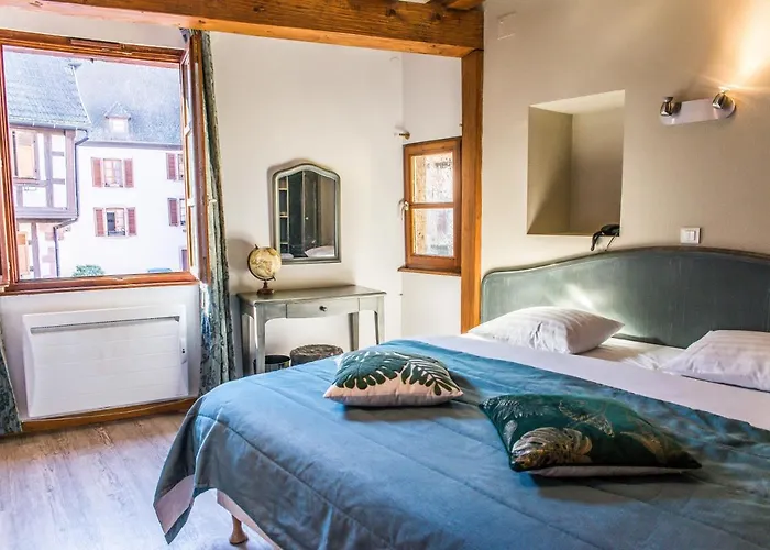 Au Lion 2* Ribeauville (Haut-Rhin)